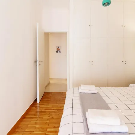 Cozy - Bright & New Apart. - Downtown *