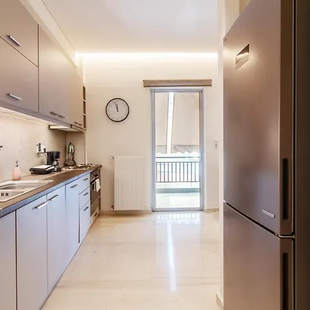 Cozy - Bright & New Apart. - Downtown Apartment